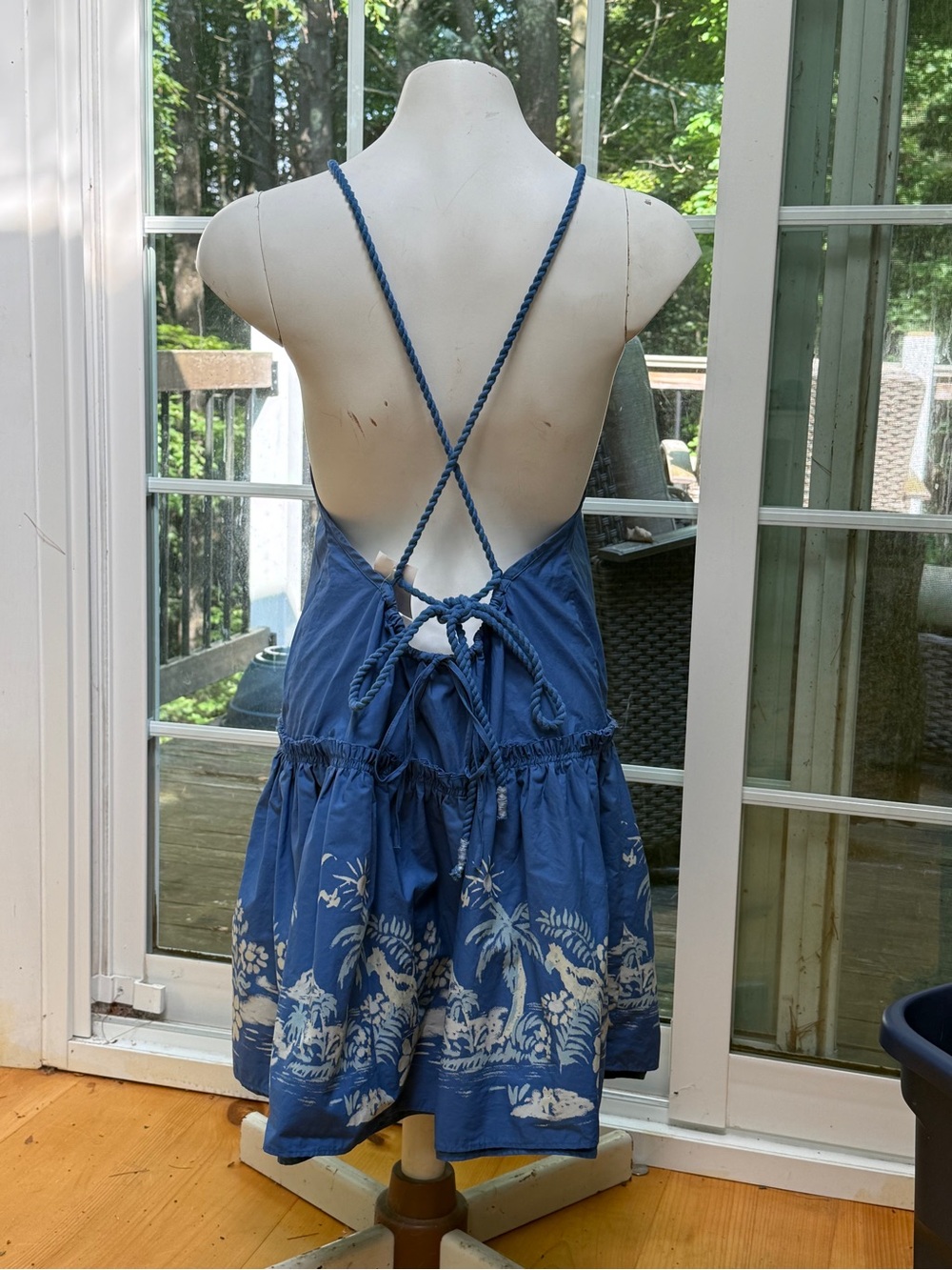 Free People Halter dress. M Tropical detailing - Picture 3 of 8